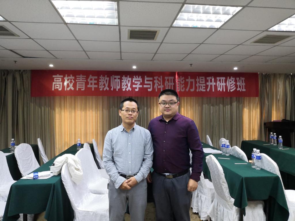 教学与科研的协同发展是教师专业成长的